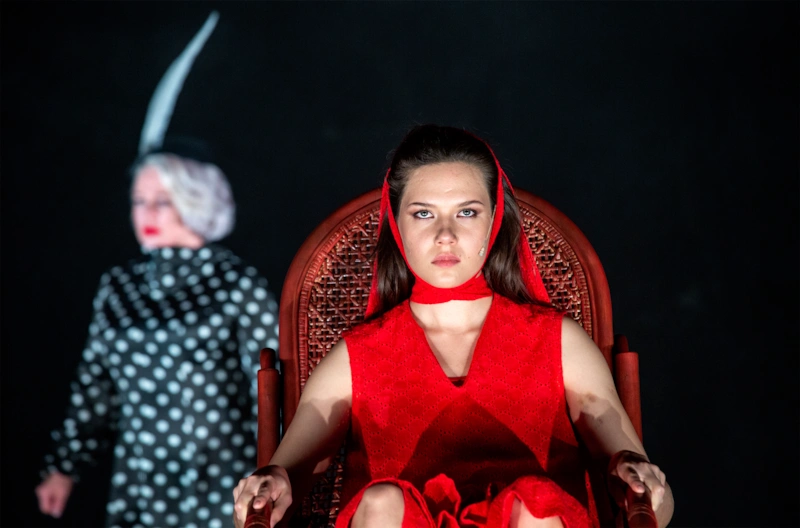 Анастасия Белова - Биография