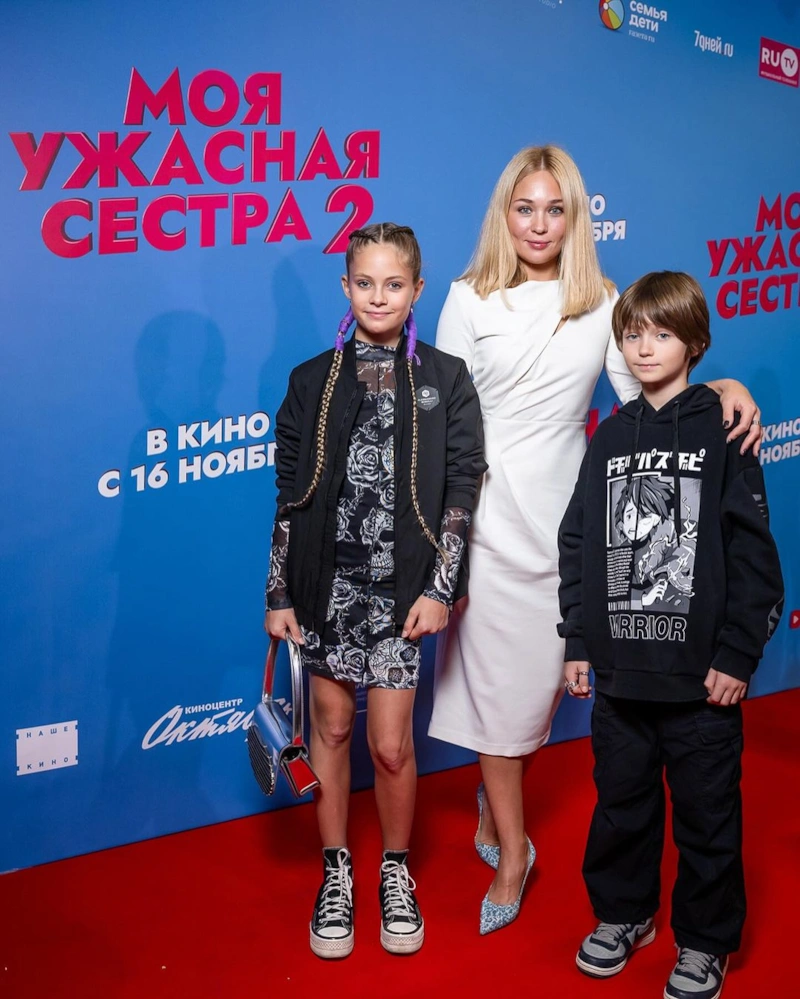 Глеб Кулаков - Биография