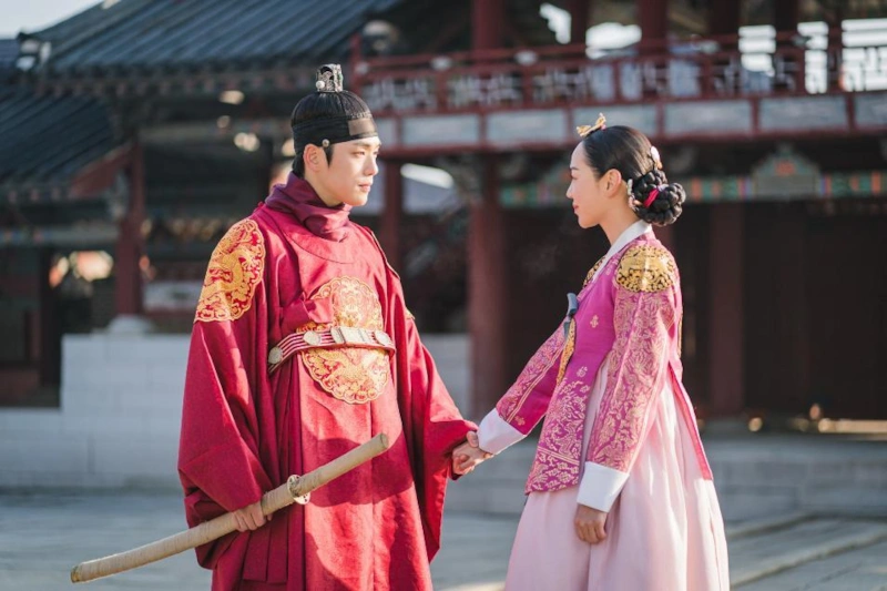 Щин Хе Сон — биография, личная жизнь, фото, новости, актриса, дорамы, «Я слежу за тобой» 2024 - 24СМИ - Биография