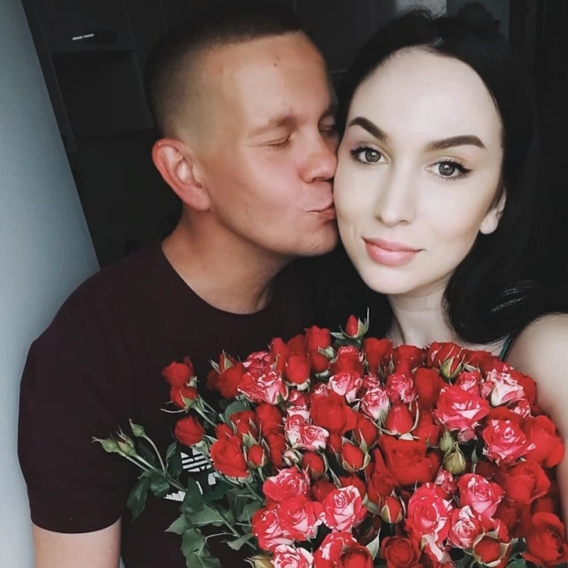 Денис Казаков — биография, личная жизнь, фото, причина смерти, Тула, актер, ТЮЗ, артист, сериалы 2024 - 24СМИ - Биография