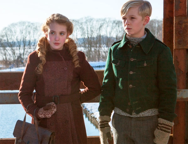 Софи Нелисс — биография, личная жизнь, фото, новости, канадская актриса, фильмография, «Что скрывает Ирен?» 2025 - 24СМИ - Биография