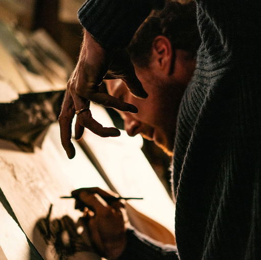 Сандэнс 2025: «Нечто в перьях» — ворон печали - «Новости кино»