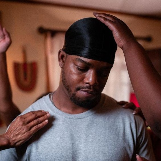 Сандэнс 2025: «Рики» — жизнь после тюрьмы - «Новости кино»