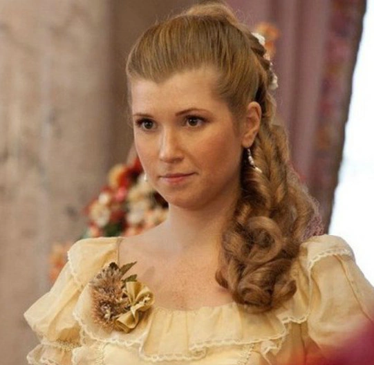 Полина Беленькая — биография, личная жизнь, фото, новости, актриса, фильмография, дочь режиссера Юрия Беленького 2025 - 24СМИ - Биография