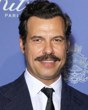 Лоран Лафитт — биография, личная жизнь, фото, новости, французский актер, «Божественная. Сара Бернар» 2025 - 24СМИ - Биография