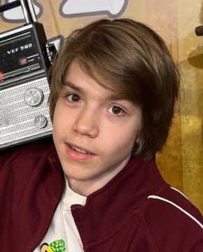 Севастьян Бугаев — биография, личная жизнь, фото, новости, актер, родители, «Батя», театр, фильмография 2025 - 24СМИ - Биография