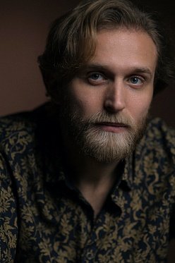 Денис Авхаренко: «Я всегда пытаюсь сопоставить себя со своим персонажем» - «Интервью»