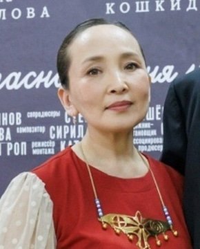 Элла Соколова — биография, личная жизнь, фото, новости, непрофессиональная актриса, «Белый пароход», Якутия 2025 - 24СМИ - Биография