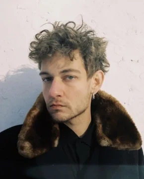 Максим Жегалин — биография, личная жизнь, фото, новости, актер, «Все, как у людей. Продолжение» 2025 - 24СМИ - Биография