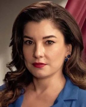 Ирем Алтуг — биография, личная жизнь, фото, новости, турецкая актриса, Эмре Алтуг, «Зимородок» 2025 - 24СМИ - Биография