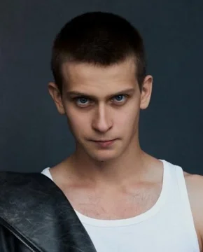 Егор Сазыкин — биография, личная жизнь, фото, новости, актер, Милана Бру, театр сатиры, фильмография 2025 - 24СМИ - Биография