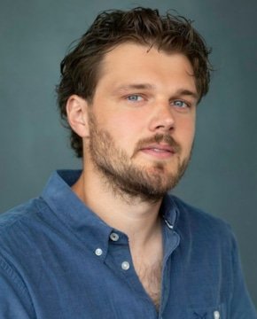 Александр Симкин — биография, личная жизнь, фото, новости, британский актер, фильмография, «Суини Тодд» 2025 - 24СМИ - Биография