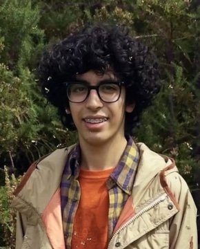 Муса Мустафа — биография, личная жизнь, фото, новости, британский актера, фильмография, сериал «Уэнздей» 2025 - 24СМИ - Биография