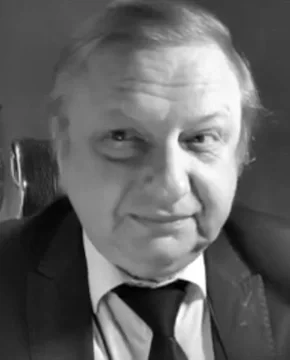 Максим Глотов — биография, личная жизнь, фото, причина смерти, актер, фильмография, возраст, театр 2025 - 24СМИ - Биография