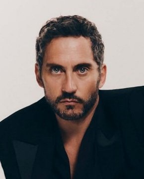 Пако Леон — биография, личная жизнь, фото, новости, испанский актер, «Детки: Инструкция не прилагается» 2025 - 24СМИ - Биография