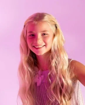 Алиса Меняйкина — биография, личная жизнь, фото, новости, актриса, брат Эдуард, «Ритмы мечты», фильмография 2025 - 24СМИ - Биография