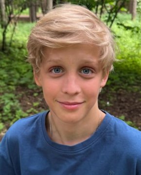 Феодор Кирсанов — биография, личная жизнь, фото, новости, актер, родители, возраст, фильмография, театр 2025 - 24СМИ - Биография