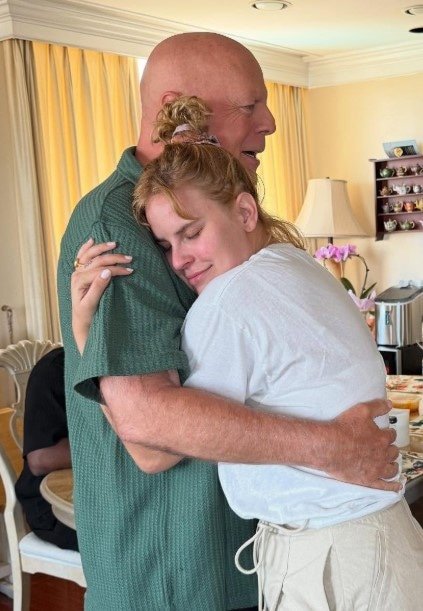 Таллула Уиллис — биография, личная жизнь, фото, новости, актриса, аутизм, анорексия, фильмы, Брюс Уиллис 2025 - 24СМИ - Биография