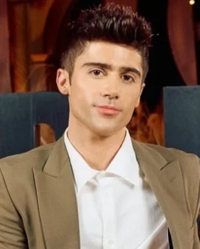 Макс Эрих — биография, личная жизнь, фото, новости, Деми Ловато, фильмы, сериалы, актер 2025 - 24СМИ - Биография