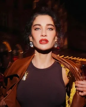 Беррак Тюзюнатач — биография, личная жизнь, фото, новости, фильмы, актриса, рост, Биркан Соколлу 2025 - 24СМИ - Биография