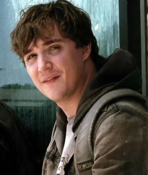 Кайл Галлнер — биография, личная жизнь, фото, новости, американский актер, «Ходячие мертвецы», жена 2025 - 24СМИ - Биография