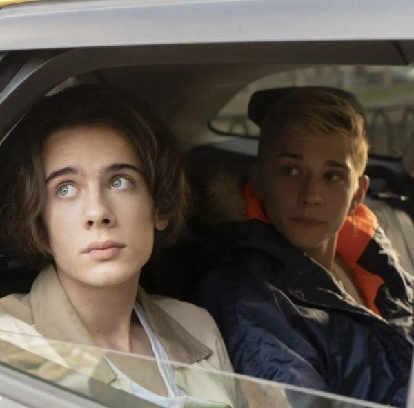 Фестиваль Зимний убрал фильм «Социализация» из конкурсной программы - «Новости кино»