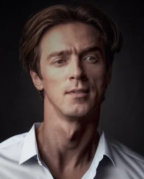 Дмитрий Петрашевич — биография, личная жизнь, фото, новости, актер, фильмография, театр на Покровке 2025 - 24СМИ - Биография