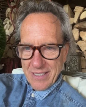 Ричард Э. Грант — биография, личная жизнь, фото, новости, британский актер, фильмография, «Игра престолов» 2025 - 24СМИ - Биография