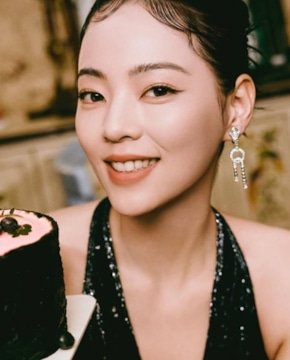 Вивьенн Тень — биография, личная жизнь, фото, новости, китайская актриса, фильмография, «Не слыша зла» 2025 - 24СМИ - Биография