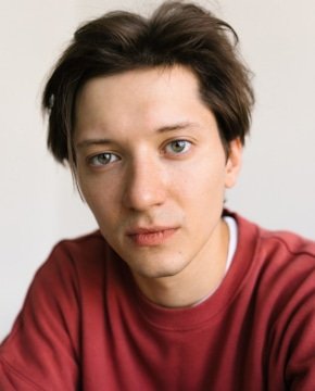 Александр Скрыпников — биография, личная жизнь, фото, новости, актер, мюзикл Вальс-бостон, Московский ТЮЗ 2025 - 24СМИ - Биография