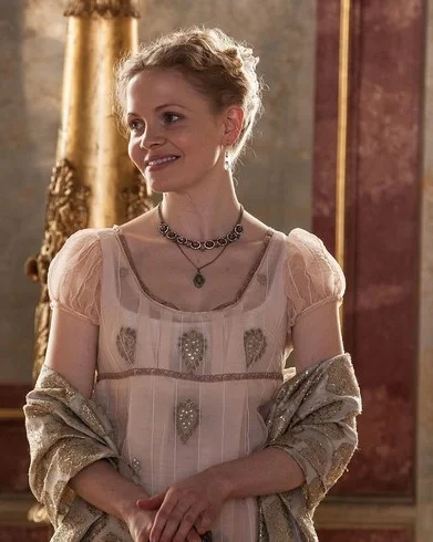 Кейт Филлипс — биография, личная жизнь, фото, новости, британская актриса, фильмография, Оливер Крис 2026 - 24СМИ - Биография