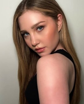 Элла Андерсон — биография, личная жизнь, фото, новости, актриса, Джеймс Норман, песни, возраст 2026 - 24СМИ - Биография