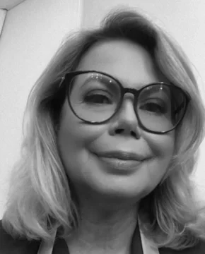 Ника Ганич — биография, личная жизнь, фото, причина смерти, телеведущая, «География на вкус», актриса 2026 - 24СМИ - Биография