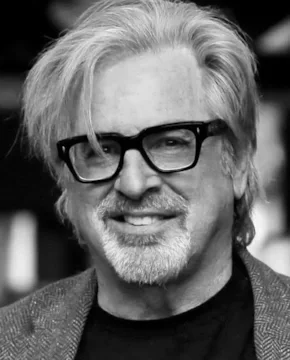 Роберт Кэррадайн — биография, личная жизнь, фото, причина смерти, американский актер, фильмография, болезнь 2026 - 24СМИ - Биография