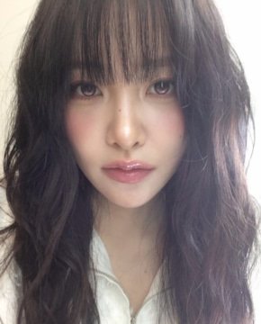 Йери (Ким Йе Рим) — биография, личная жизнь, фото, новости, корейская певица, актриса 2026 - 24СМИ - Биография