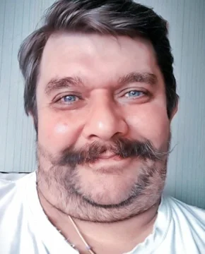 Виктор Захаров — биография, личная жизнь, фото, новости, актер, театр «Без вывески», фильмография 2026 - 24СМИ - Биография