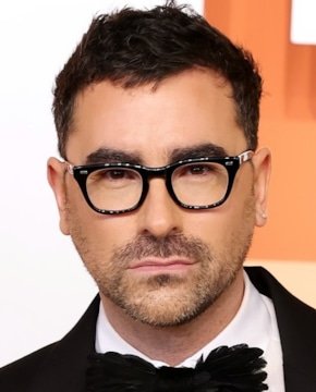 Дэн Леви в детстве - Биография